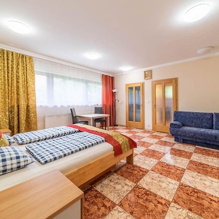 Apartman Blizko Centra Prahy Praha Bagian luar foto
