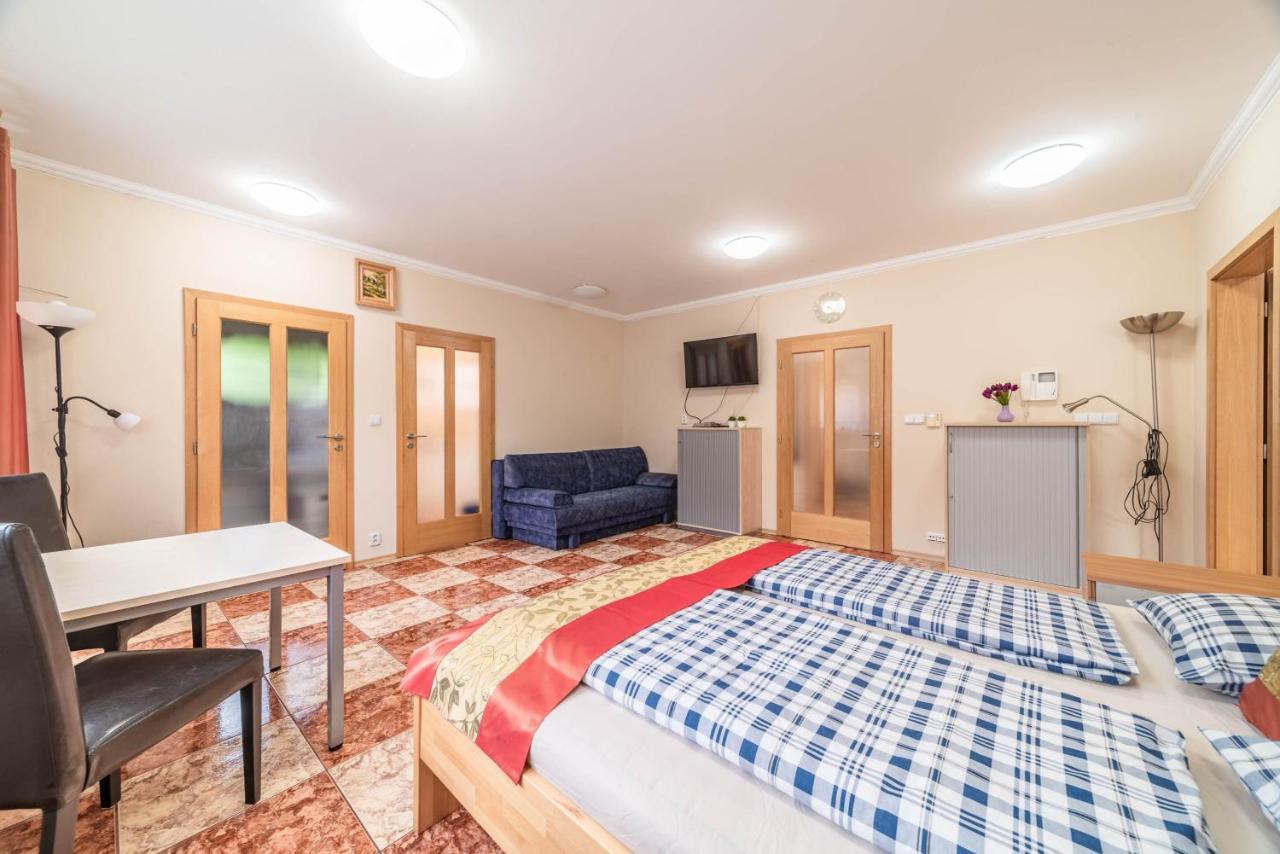 Apartman Blizko Centra Prahy Praha Bagian luar foto