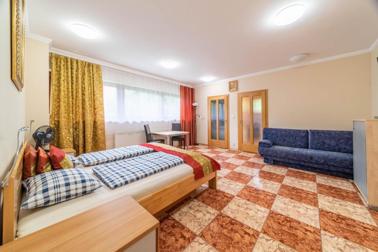 Apartman Blizko Centra Prahy Praha Bagian luar foto
