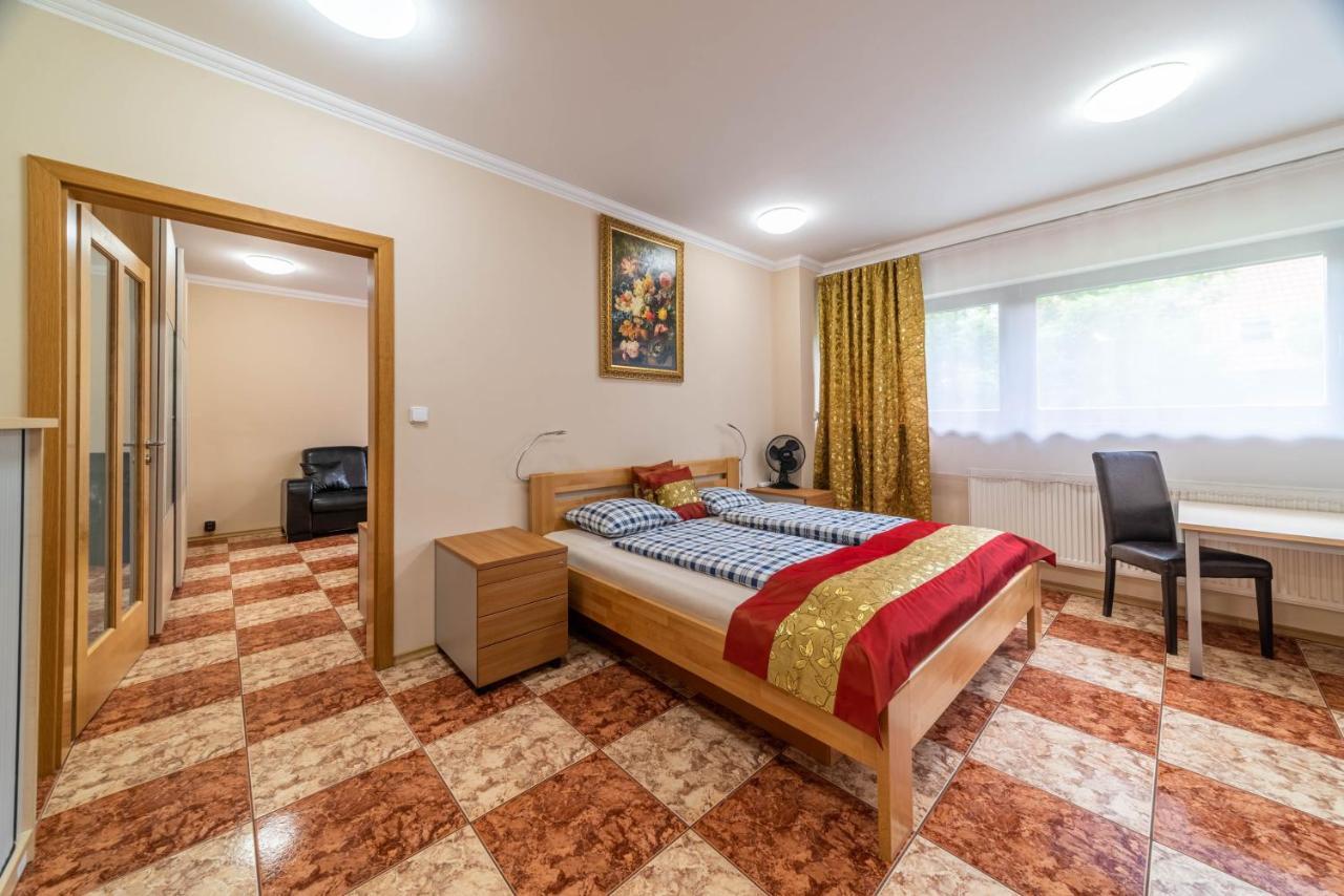 Apartman Blizko Centra Prahy Praha Bagian luar foto