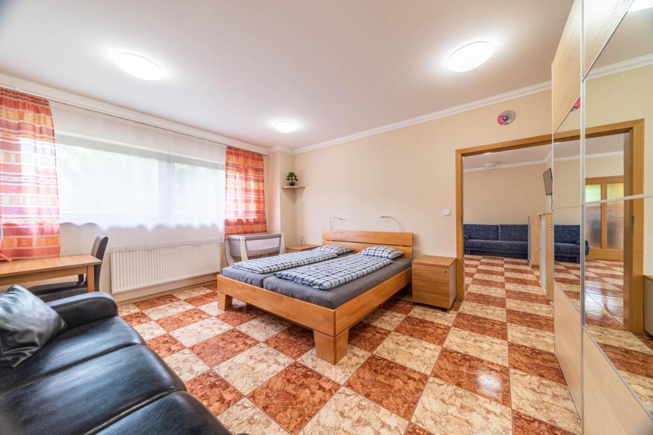 Apartman Blizko Centra Prahy Praha Bagian luar foto
